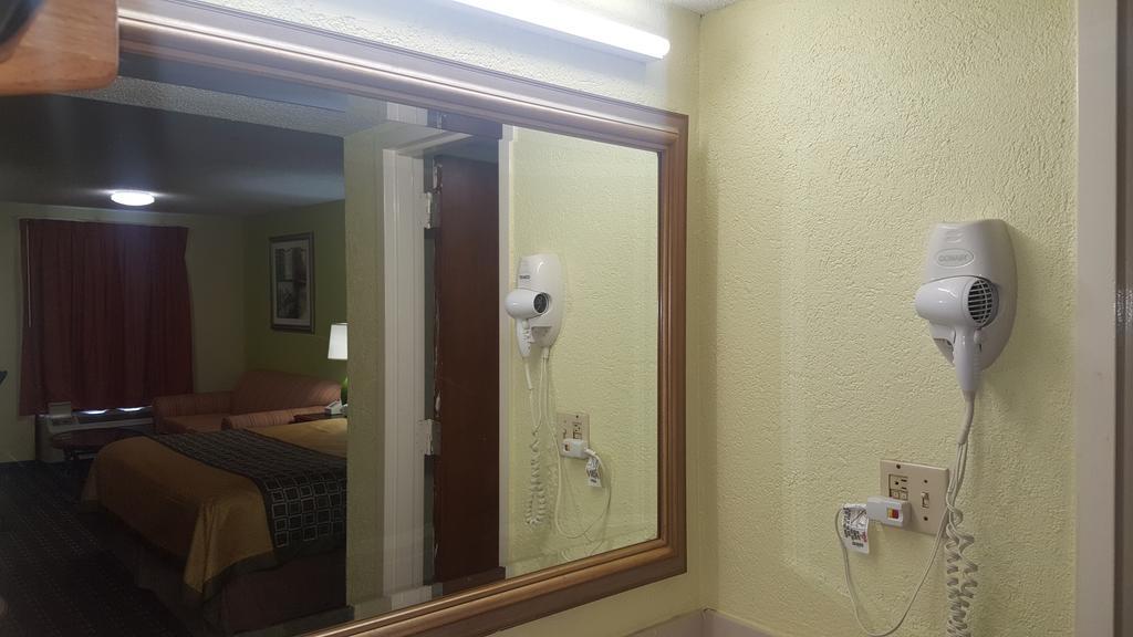 American Inn Columbia Bagian luar foto