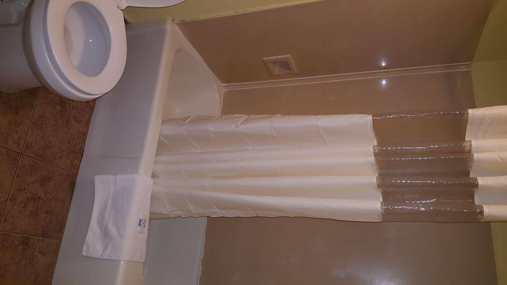 American Inn Columbia Bagian luar foto