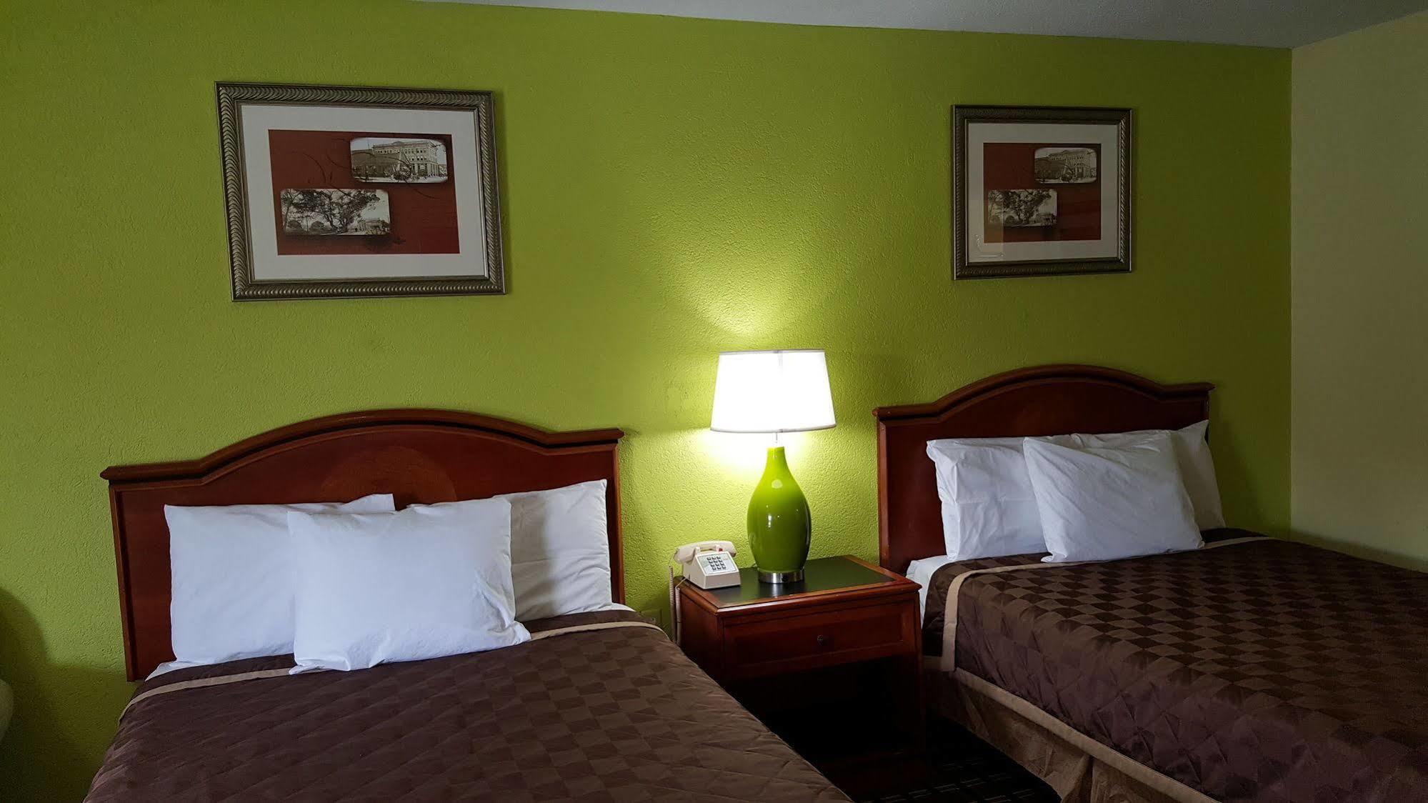 American Inn Columbia Bagian luar foto